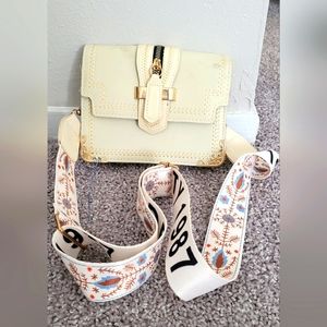 Crossbody purse